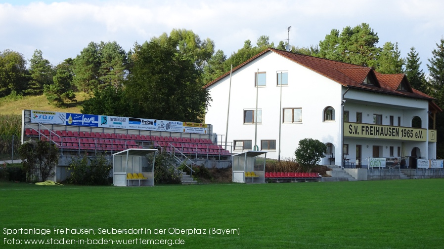 Seubersdorf in der Oberpfalz, Sportanlage Freihausen