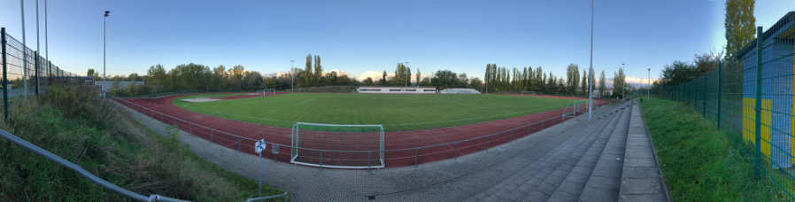  Berlin-Weißensee, Stadion Rennbahnstraße