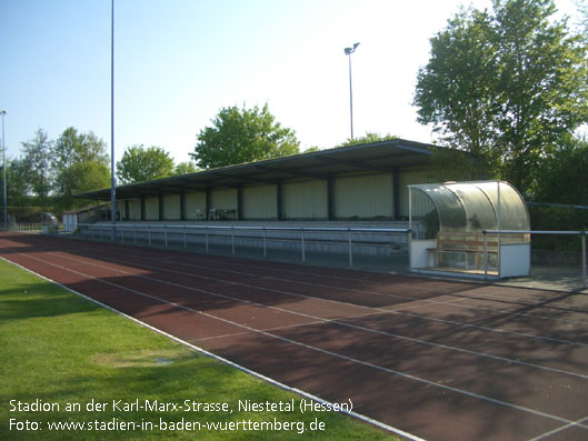 Stadion an der Karl-Marx-Straße, Niestetal (Hessen)