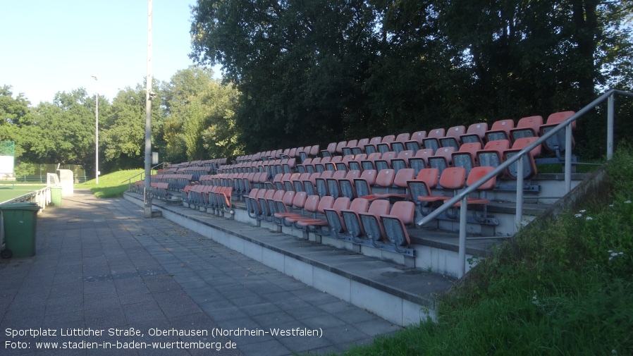 Oberhausen, Sportplatz Lütticher Straße