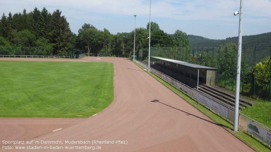 Mudersbach, Sportplatz auf´m Dammicht (Rheinland-Pfalz)